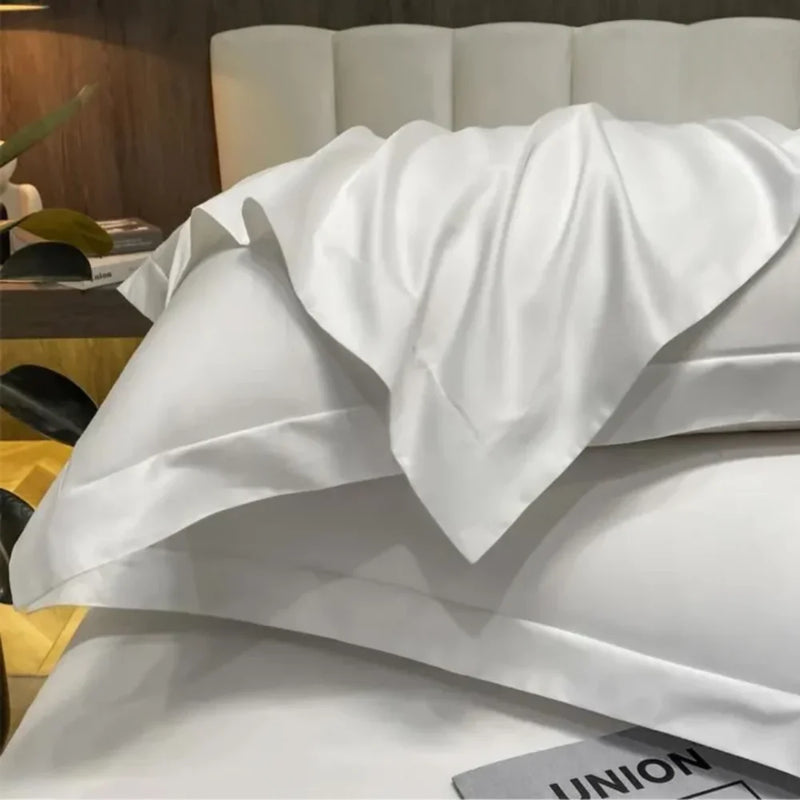 Jogo de Cama em Seda com 4 Peças -  Tazzi